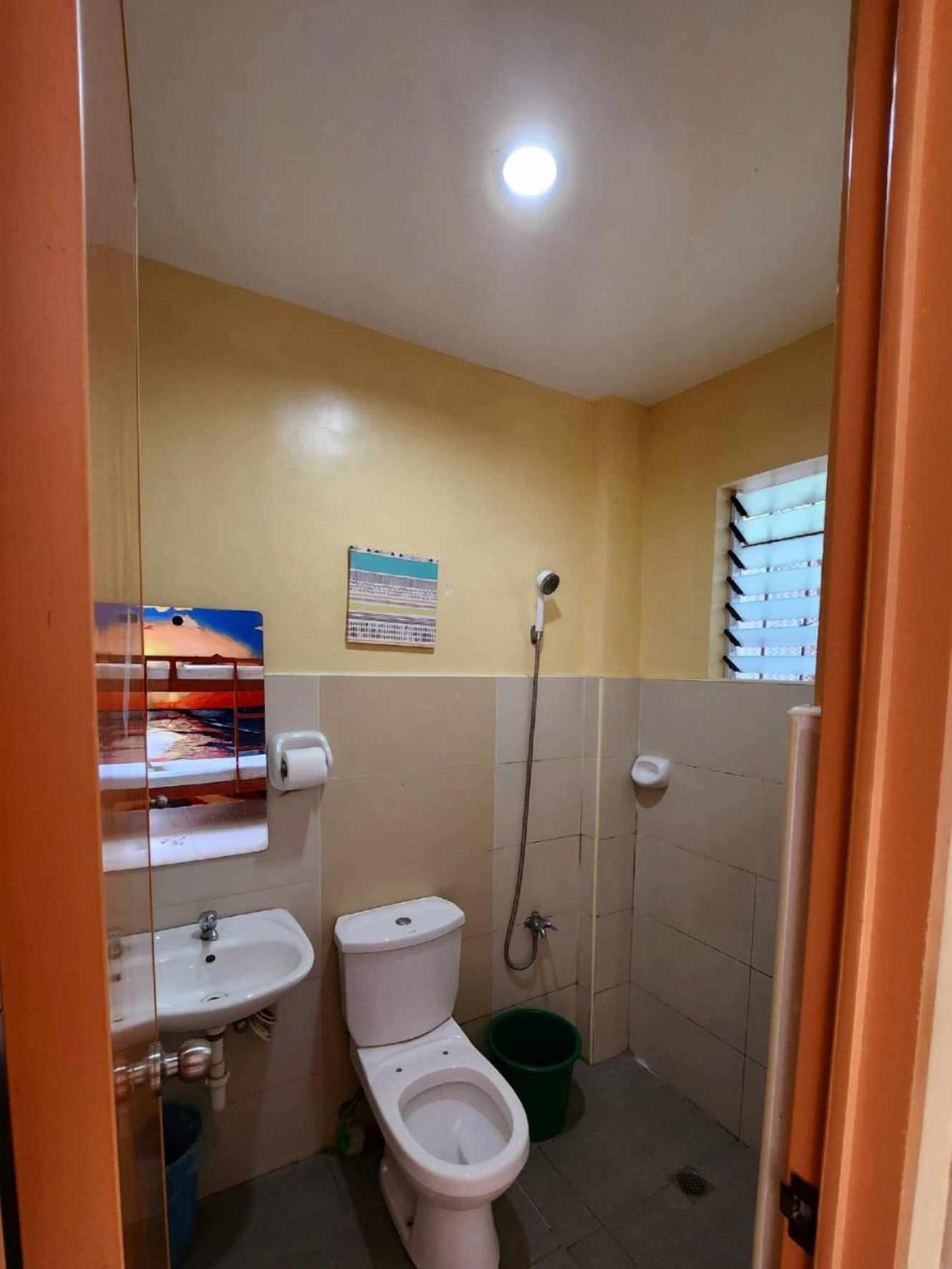 Allen Marie Shiphaus Santa Fe  Room photo